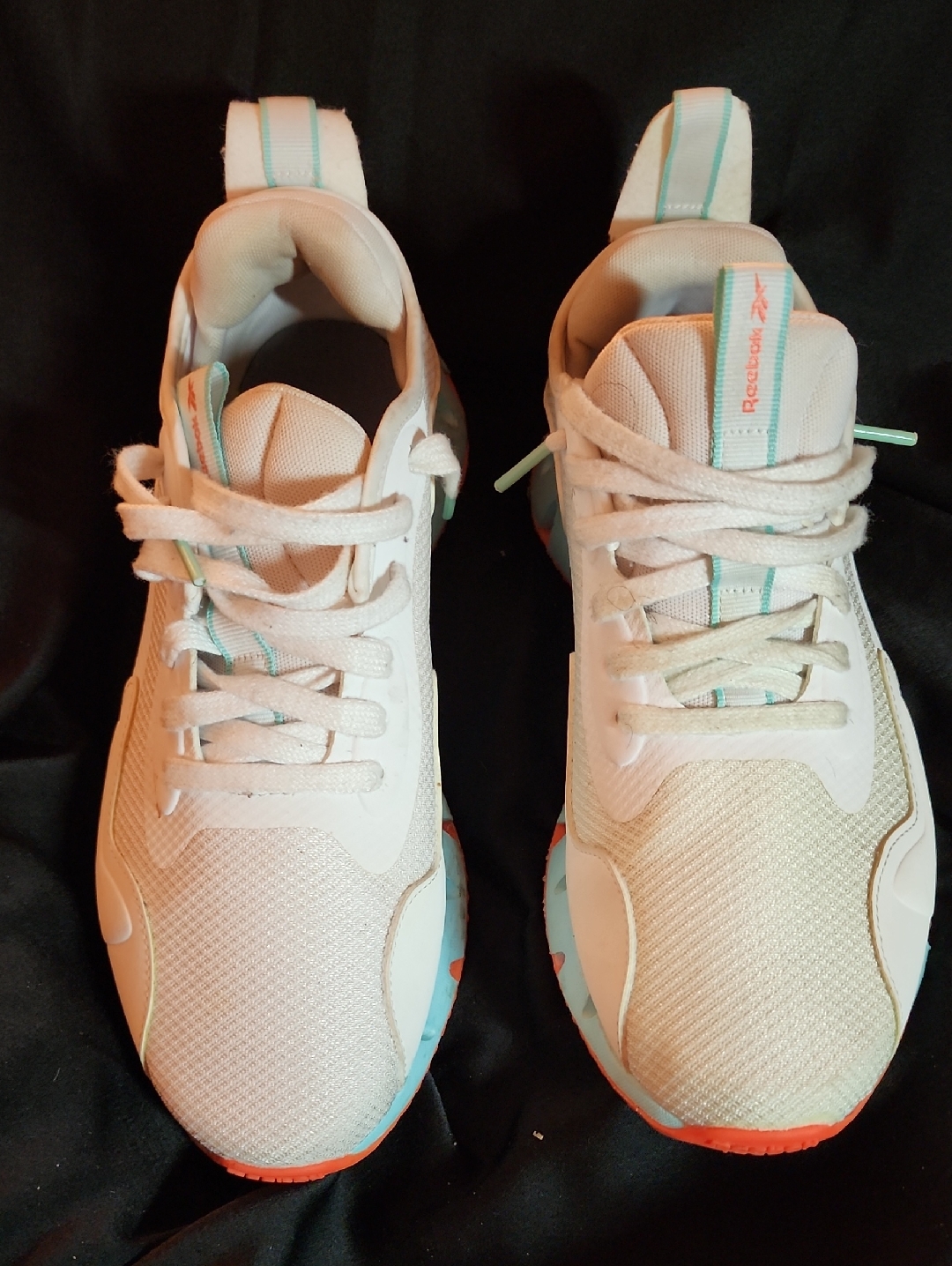 Reebok Zig Dynamics Sneakers With Aqua Trim & Coral Soles Sz. 10
